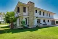 6 bedroom house 649 m² Dromolaxia, Cyprus