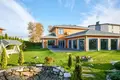 Ferienhaus 414 m² Tarasava, Belarus