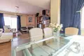 Chalet 5 bedrooms 189 m² Espartinas, Spain