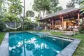 7-Schlafzimmer-Villa 1 043 m² Jimbaran, Indonesien