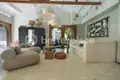 4-Schlafzimmer-Villa  Tibubeneng, Indonesien