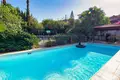 4 bedroom house 247 m² Parekklisia, Cyprus