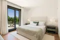 6 bedroom villa 1 073 m² Marbella, Spain