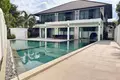 5-Schlafzimmer-Villa 420 m² Phuket, Thailand