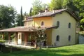 Villa de 7 dormitorios 800 m² Véneto, Italia