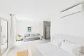 Кондо 3 спальни 177 м² West Bay, Гондурас
