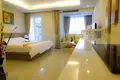 Mieszkanie 2 pokoi 70 m² Pattaya, Tajlandia