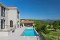 Villa de 4 habitaciones 311 m² Tivat, Montenegro