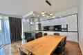 LUXURY APARTMENT FOR RENT IN ILIRIA BEACH!!
