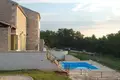 3-Schlafzimmer-Villa 323 m² Poreč, Kroatien