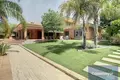 Dom drewniany w stylu górskim 345 m² w Alicante, Hiszpania