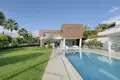 Maison 6 chambres 419 m² Agios Tychonas, Chypre