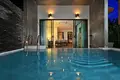 Villa mit 2 Schlafzimmern 126 m² Chalong, Thailand
