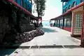 Отель 4* на берегу моря с собственным пляжем в Стамбуле.