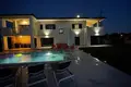 Villa de 4 dormitorios 250 m² Rabac, Croacia