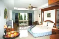 Propiedad comercial 38 m² en Pa Tong, Tailandia