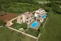villa de 5 chambres 325 m² Porec, Croatie