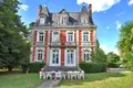 Замок 7 спален 350 м² Париж, Франция