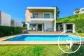 5 bedroom villa  Pefkochori, Greece