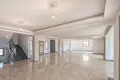 Dom 7 pokojów 600 m² Peyia, Cypr