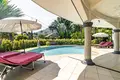 Villa de tres dormitorios 190 m² Sakhu, Tailandia
