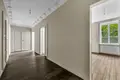 Commercial property 5 rooms 164 m² in Warsaw, Poland