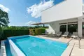 Villa de 4 dormitorios 350 m² Burici, Croacia