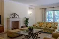 4-Schlafzimmer-Villa 302 m² in Almancil, Portugal