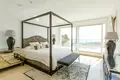 4 bedroom Villa 559 m², All countries