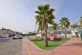 Bungalow z 2 sypialniami 65 m² Torrevieja, Hiszpania