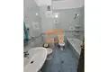 Mieszkanie 3 pokoi 117 m² Bashkia Durres, Albania