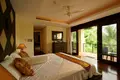 3 bedroom townthouse 337 m² Phuket, Thailand