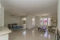 Mieszkanie 3 pokoi 127 m² Marbella, Hiszpania