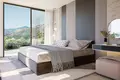 Villa de tres dormitorios 558 m² Benahavis, España