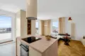 4 room apartment 81 m² in Warsaw, Poland