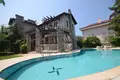 3 bedroom villa 500 m² Eski Oemerler, Turkey