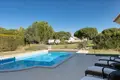 Villa de 4 dormitorios 313 m² Quarteira, Portugal