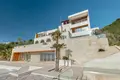 Villa 12 habitaciones 1 400 m² Tivat, Montenegro
