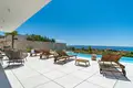 4 bedroom Villa 285 m², All countries