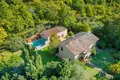 5 bedroom villa 490 m² Perugia, Italy