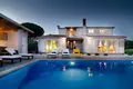 Villa 4 chambres 220 m² Grad Pula, Croatie