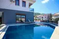 5-Schlafzimmer-Villa 420 m² Marmaris, Türkei