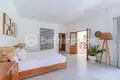 Villa mit 2 Schlafzimmern  Kerobokan Kelod, Indonesien