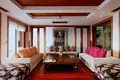 villa de 5 dormitorios 1 550 m² Phuket, Tailandia