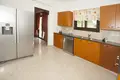 4 bedroom house 194 m² Maroni, Cyprus