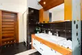 House 220 m² Krakow, Poland