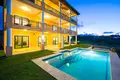 4 bedroom house 554 m² Roatan, Honduras