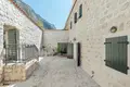 5 bedroom villa 490 m² Dobrota, Montenegro