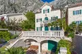 9-Zimmer-Villa 436 m² Dobrota, Montenegro