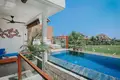 Apartment 15 bedrooms 1 500 m² Kerobokan Kelod, Indonesia